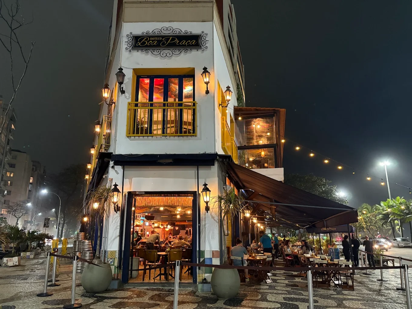 Ipanema Root Bar - Live Music & Sea - Image